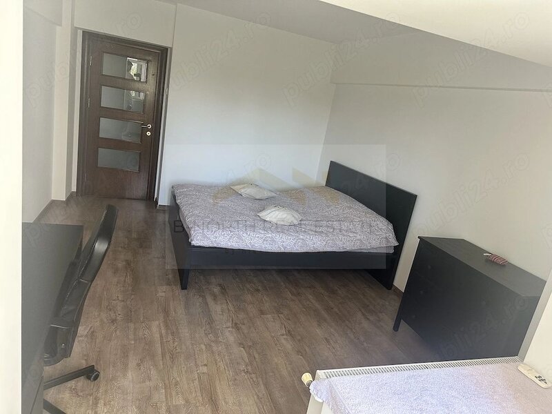 Bulevardul Unirii, apartament 2 camere de inchiriat, 3 balcoane, bloc Zepter.