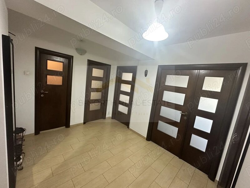 Bulevardul Unirii, apartament 2 camere de inchiriat, 3 balcoane, bloc Zepter.