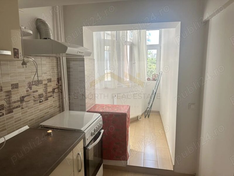 Bulevardul Unirii, apartament 2 camere de inchiriat, 3 balcoane, bloc Zepter.